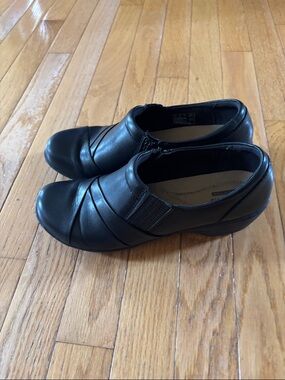 Clarks Black Slip-On Leather Clogs